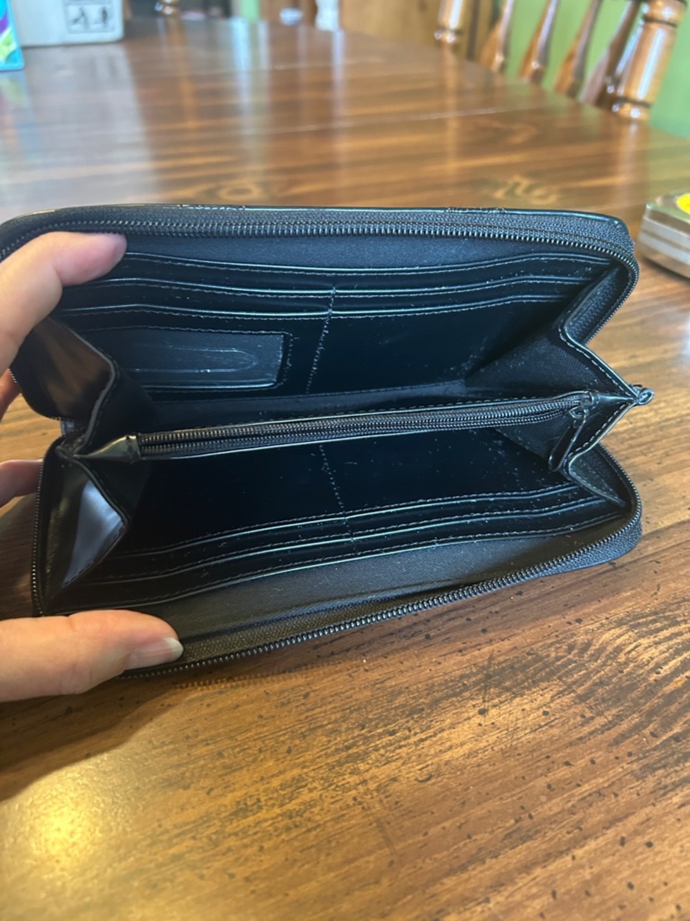 Like new Loungefly Skull black wallet puffy 8”x4” - Picture 5 of 8